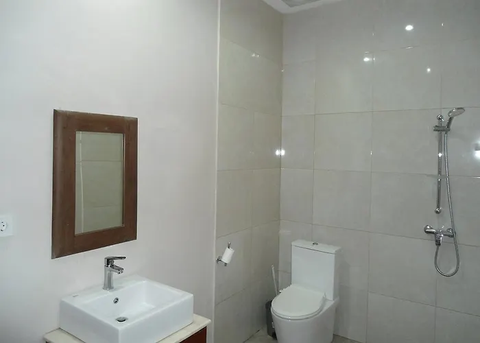 Arya Guest house 3*