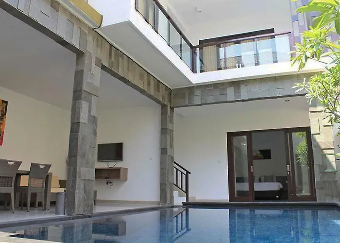 Arya Guest house